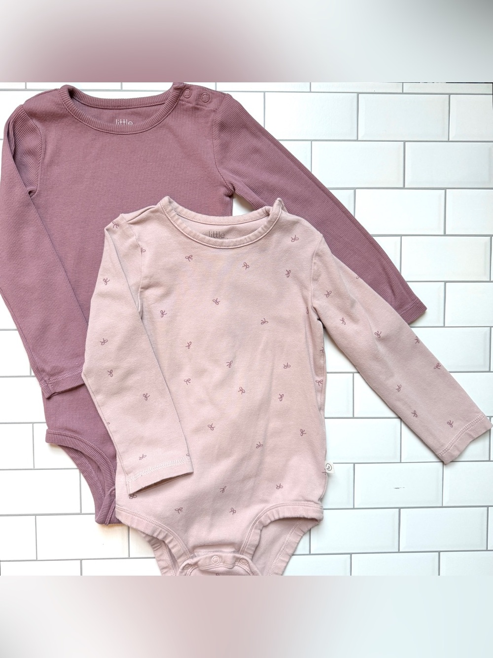 24M🎀 Little Planet by Carter's Baby 2-Pack
Organic Cotton Bows & Rib Bodysuits